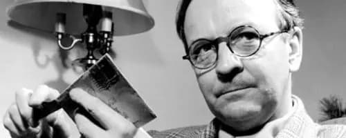 Raymond Chandler photo