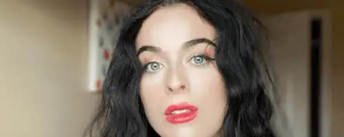 Hannah Nicole Maehrer photo