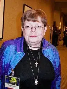Tamora Pierce photo