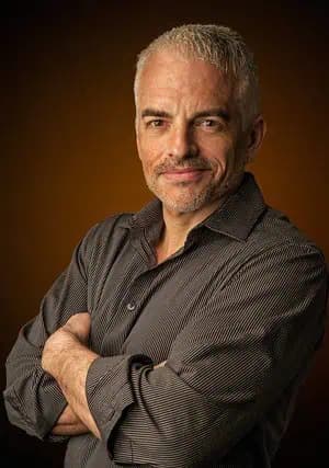 Neely Tucker photo