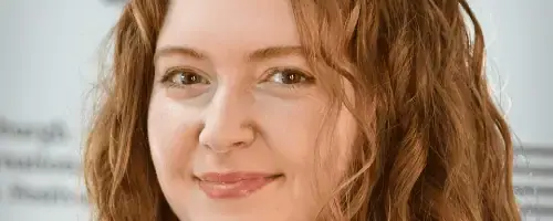 Alice Oseman photo
